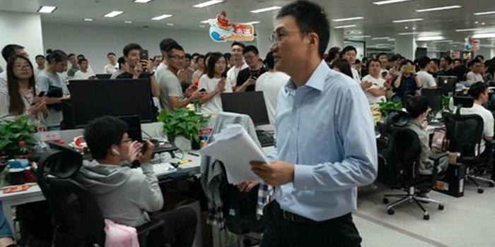 Huang Zheng at Pinduoduo with his colleagues