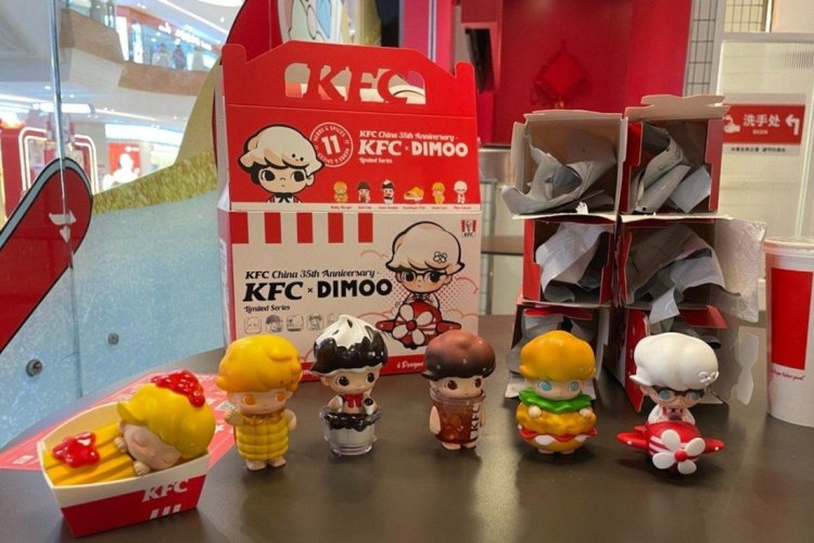 KFC x Dimmo art toys. Photo: Weibo