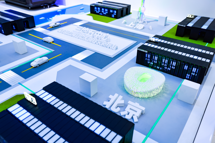 A mini model of "Five Data Centers in Three Regions" architecture of OceanBase, displayed at the Apsara Conference 2022